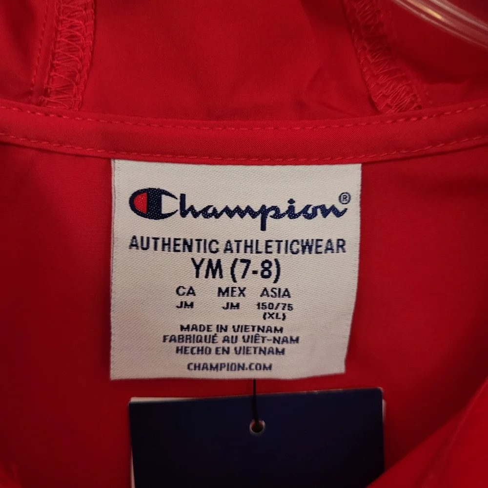 Champion Youth Medium 7/8 Windbreaker‎ Rain Jacket Lightweight Packable Red